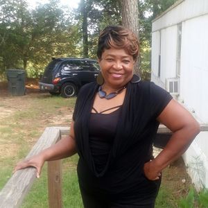 Meet your Posher, Bobbie